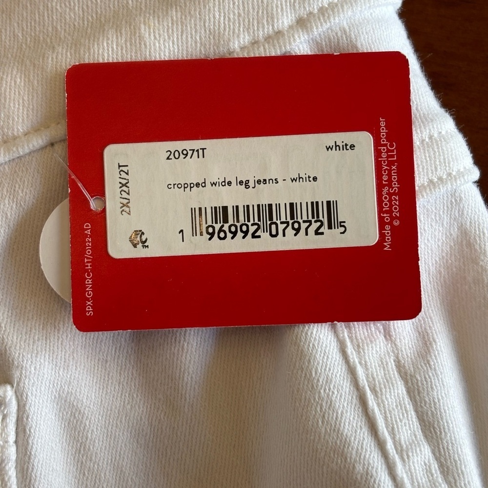 NWT SPANX Cropped Wide-Leg Jeans in White - Picture 15 of 15
